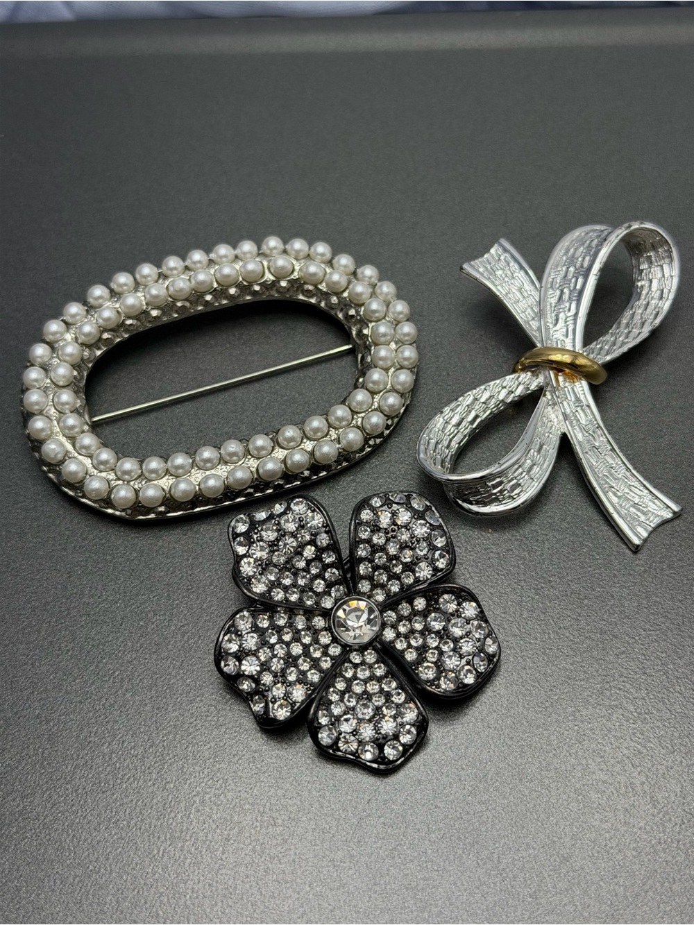 Pearl Oval & Silver Bow & Crystal Flower Brooches Silver Black #cz131